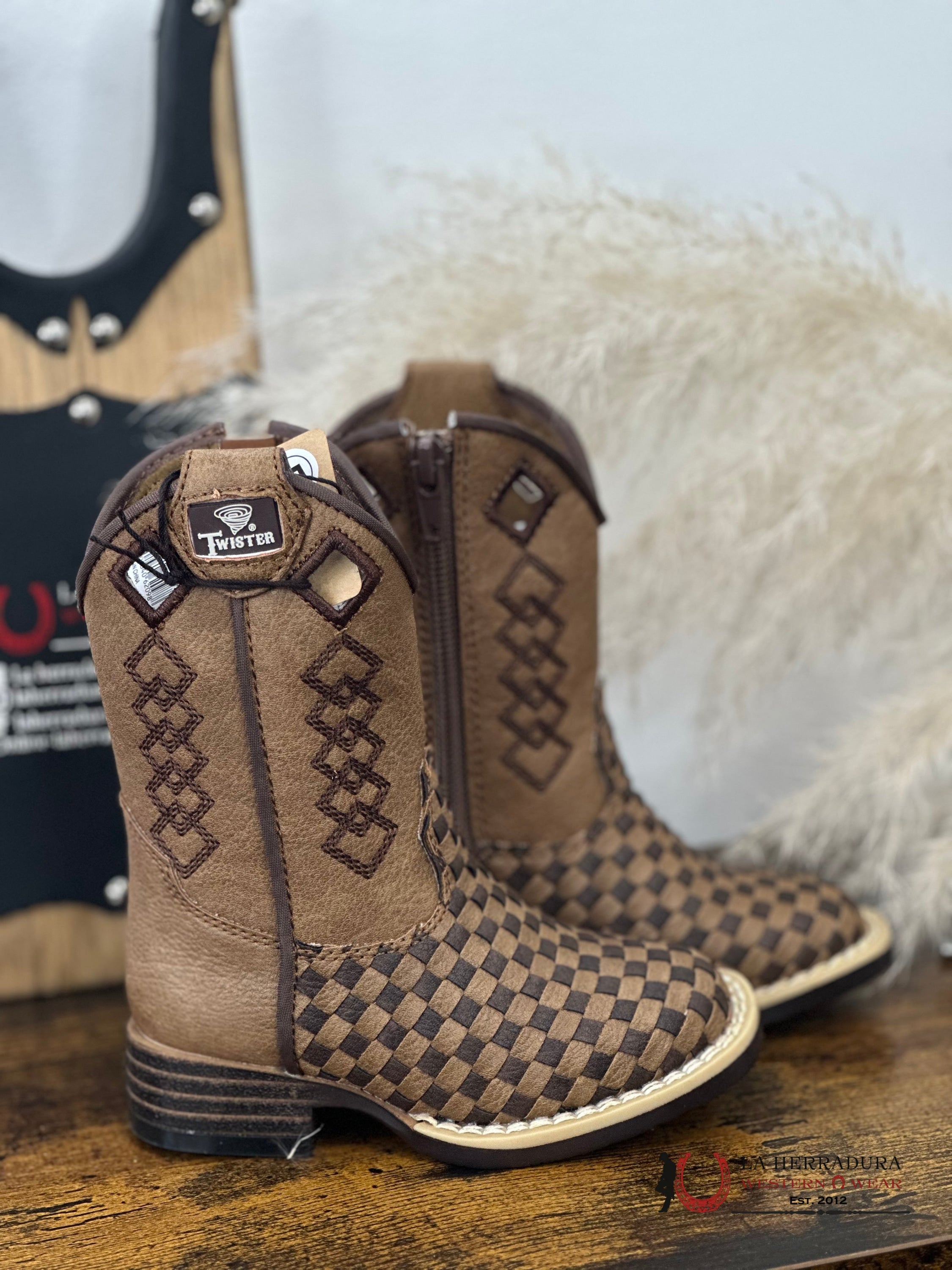 Twister Logan Kids Boot