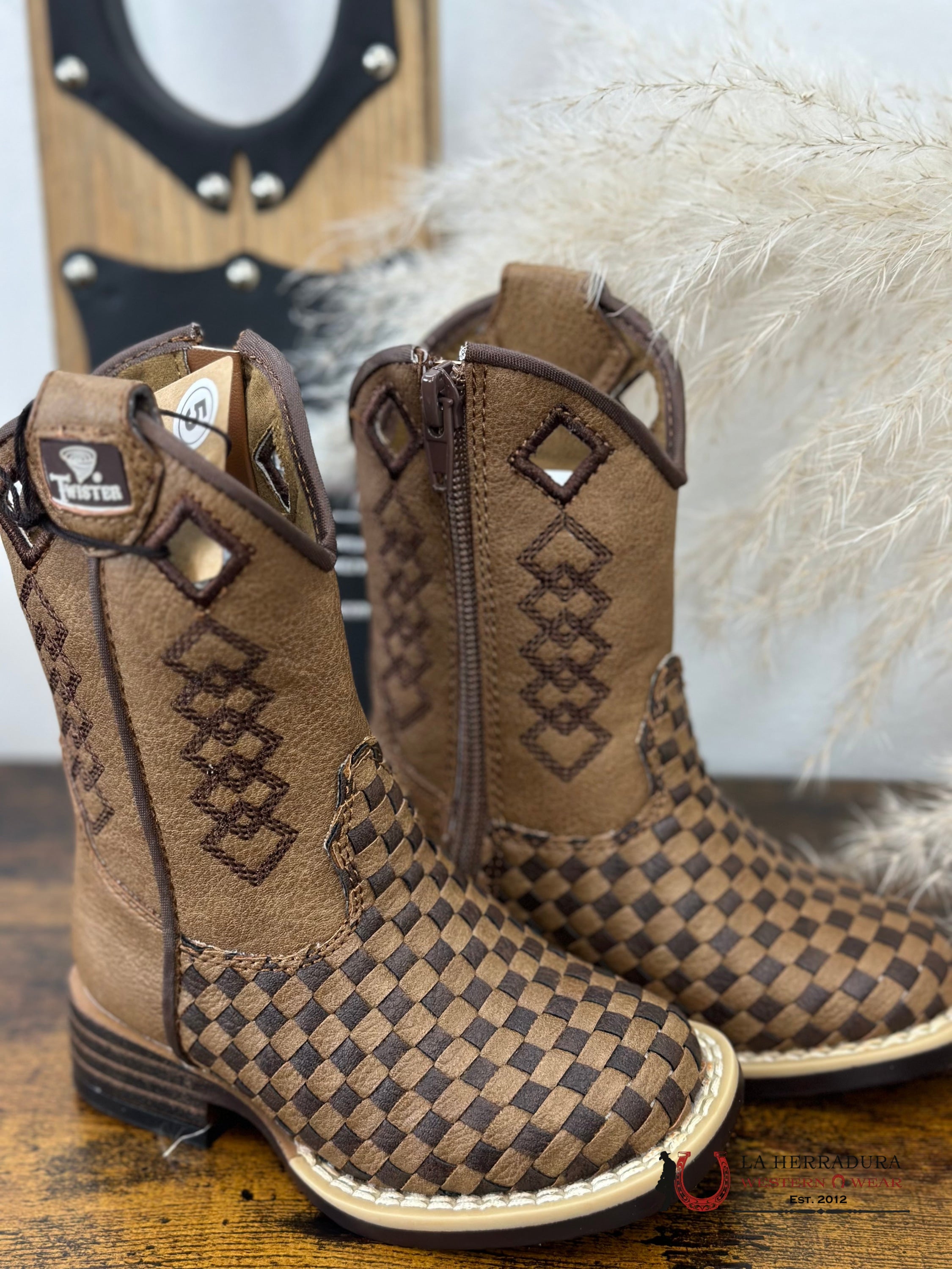 Twister Logan Kids Boot