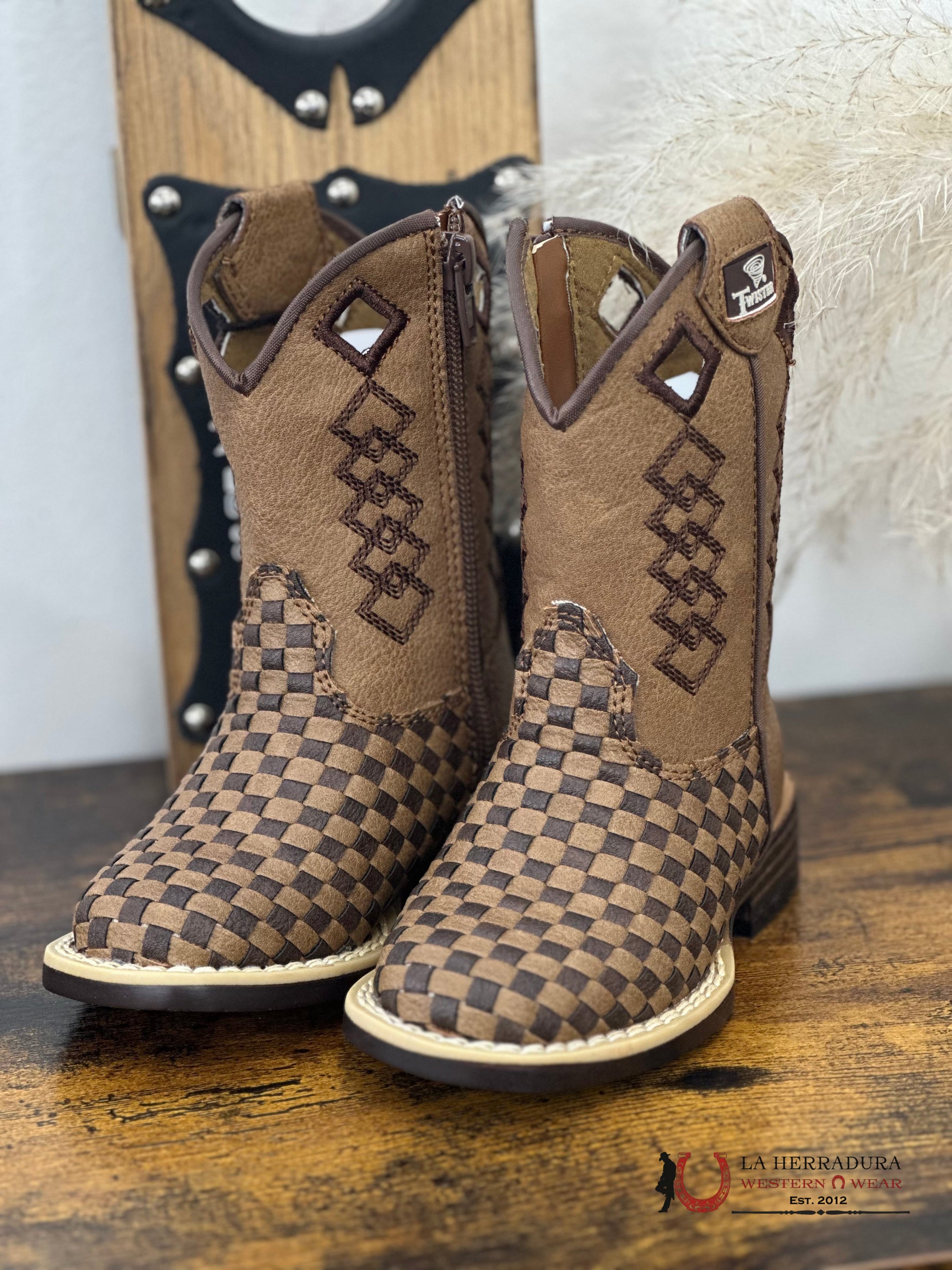 Twister Logan Kids Boot