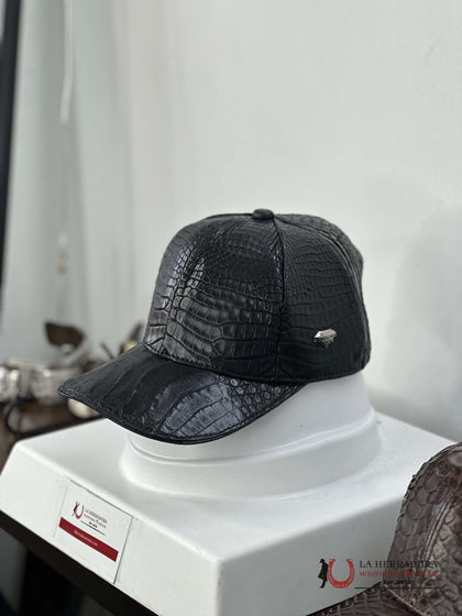 WHITE DIAMONS CAIMAN BLACK CAP