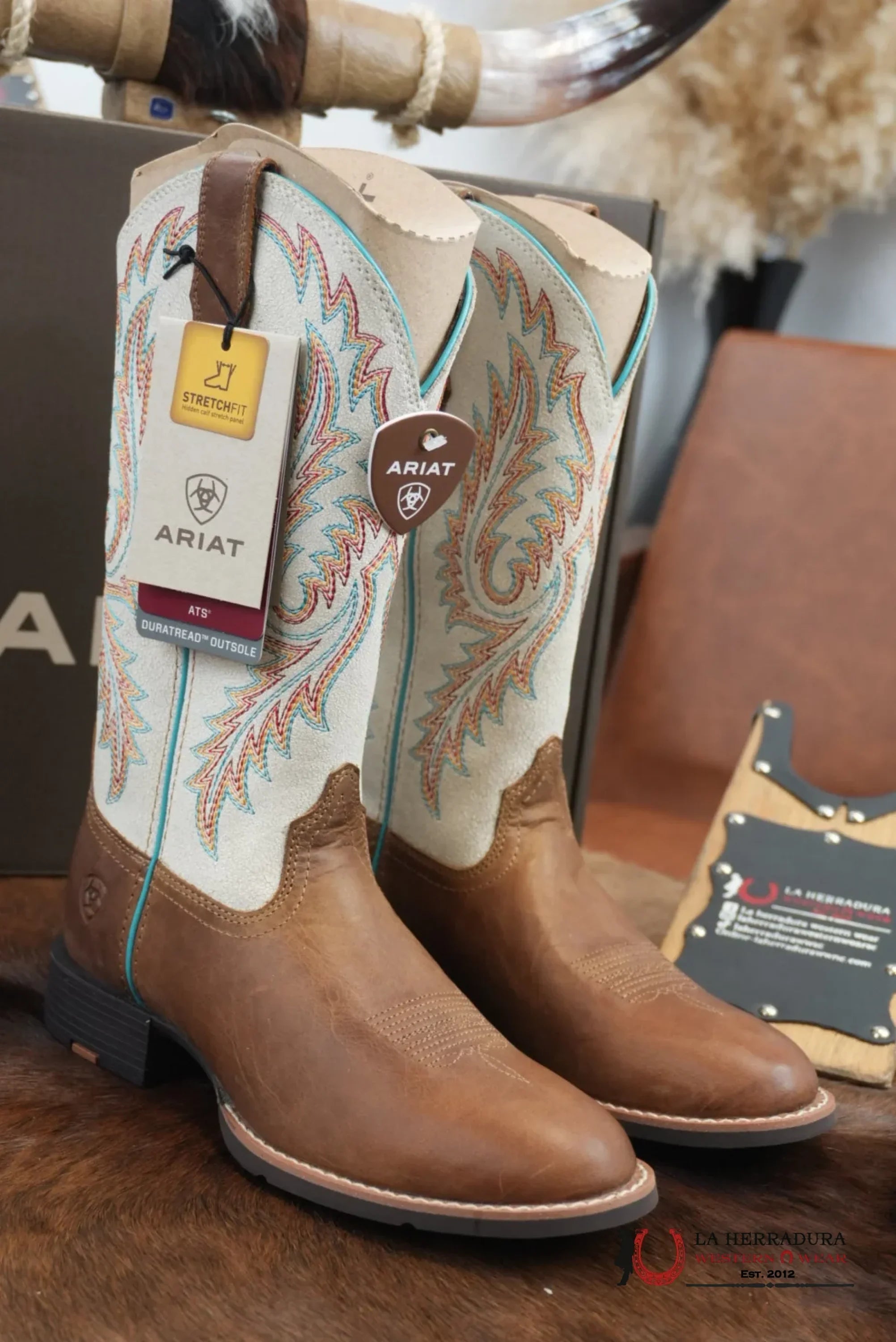 WOMENS ARIAT ROUND UP W TOE STRETCH FIT SANDSTORM DISTRESSED IVORY 10061142 BOTAS MUJERES