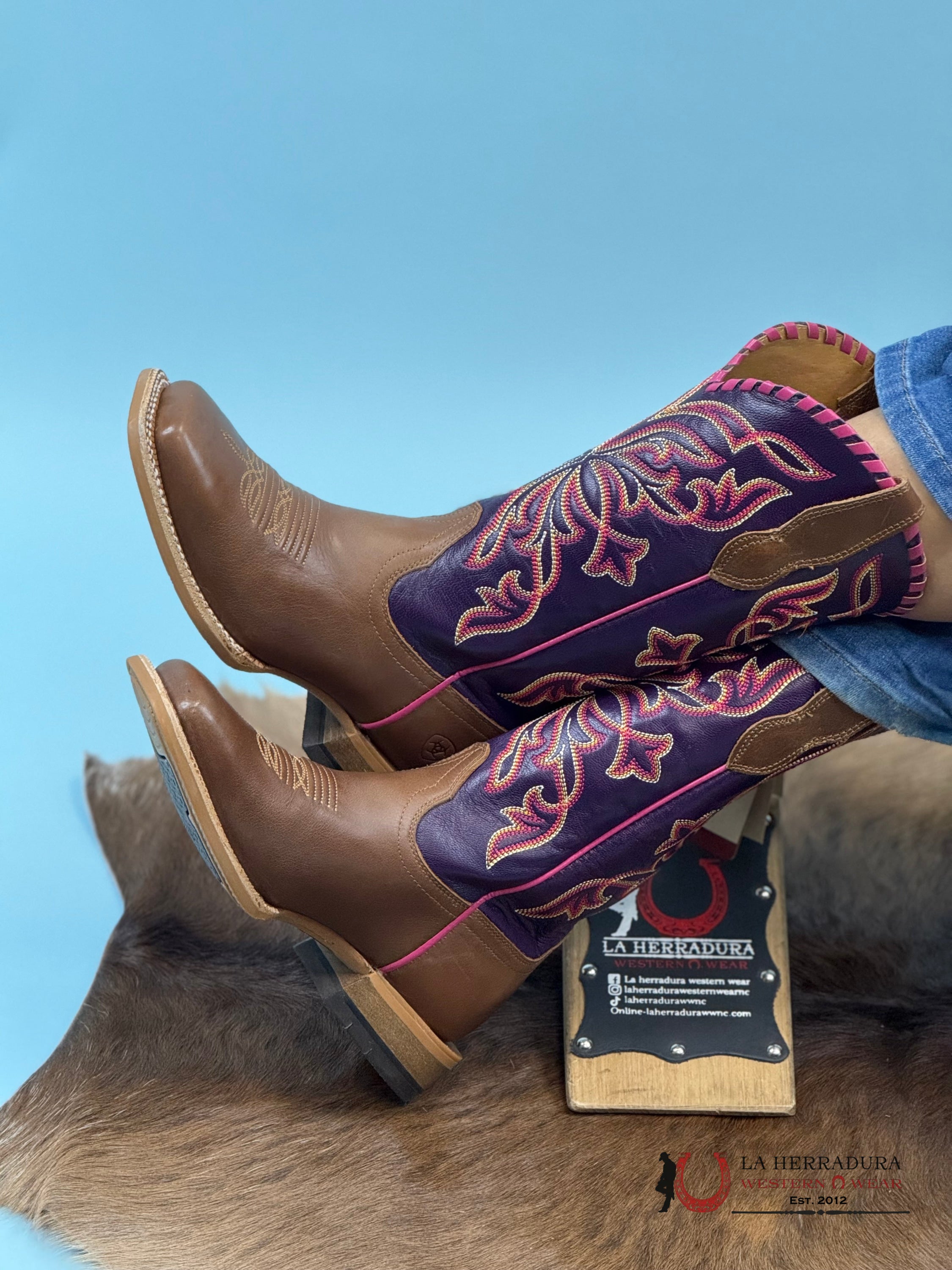 Womens Ariat Showdown Dark Tan Vino Square Toe Boots Botas Mujeres