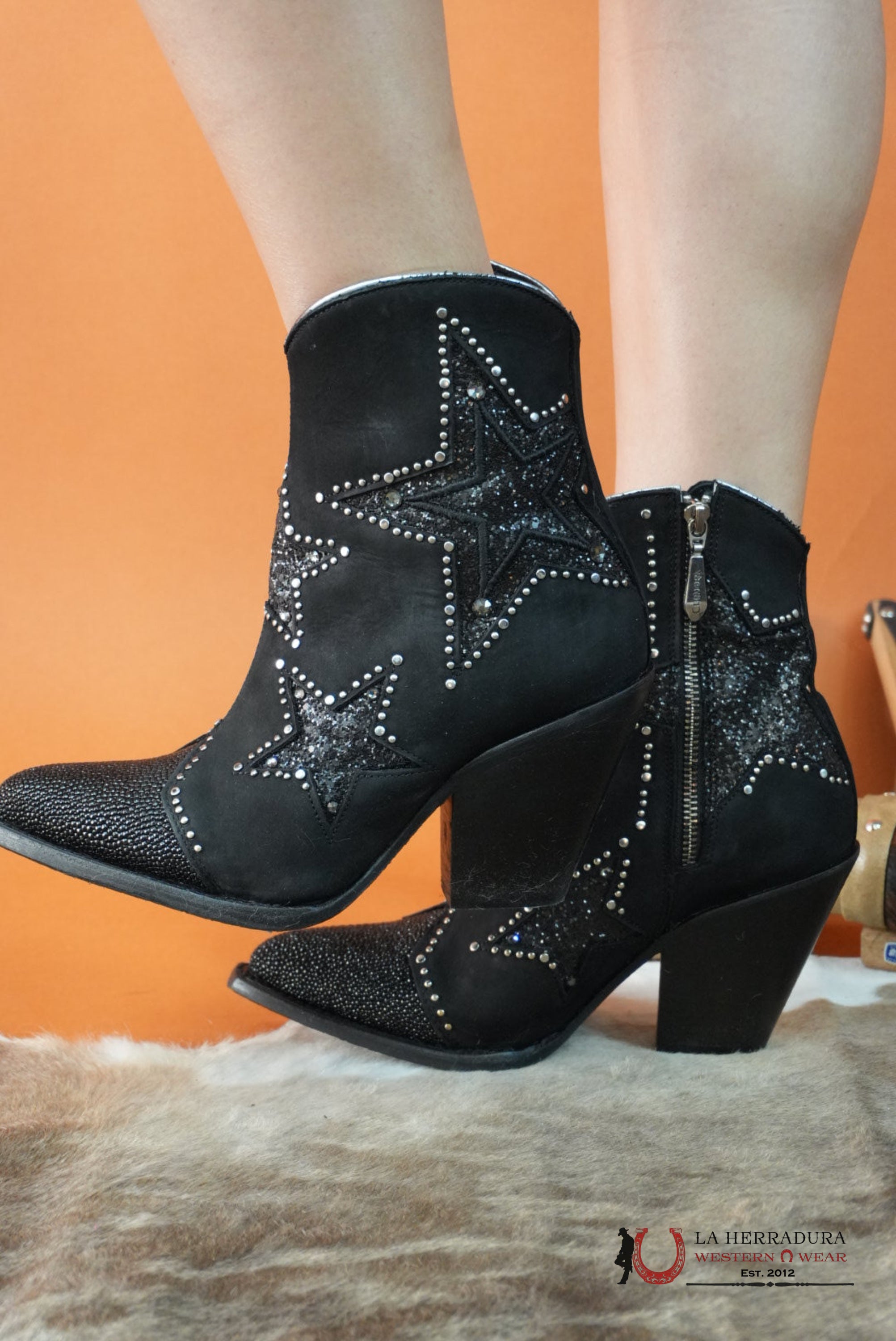 WOMENS CUADRA BOTÍN MANTARRAYA BLACK ZIPPER & STUDS STAR ROUND TOE BOTAS MUJERES