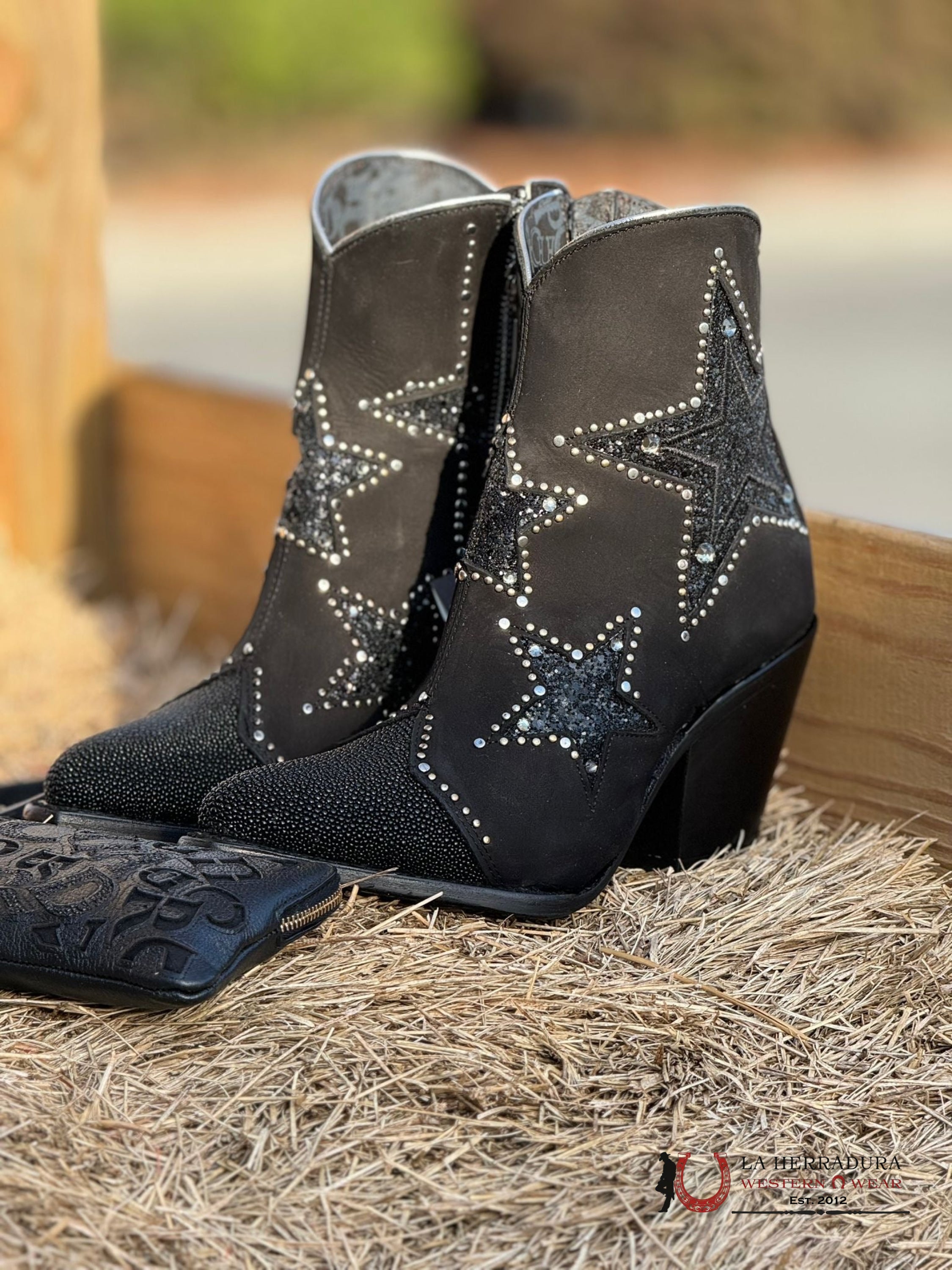 Womens Cuadra Botín Mantarraya Black Zipper & Studs Star Round Toe Botas Mujeres