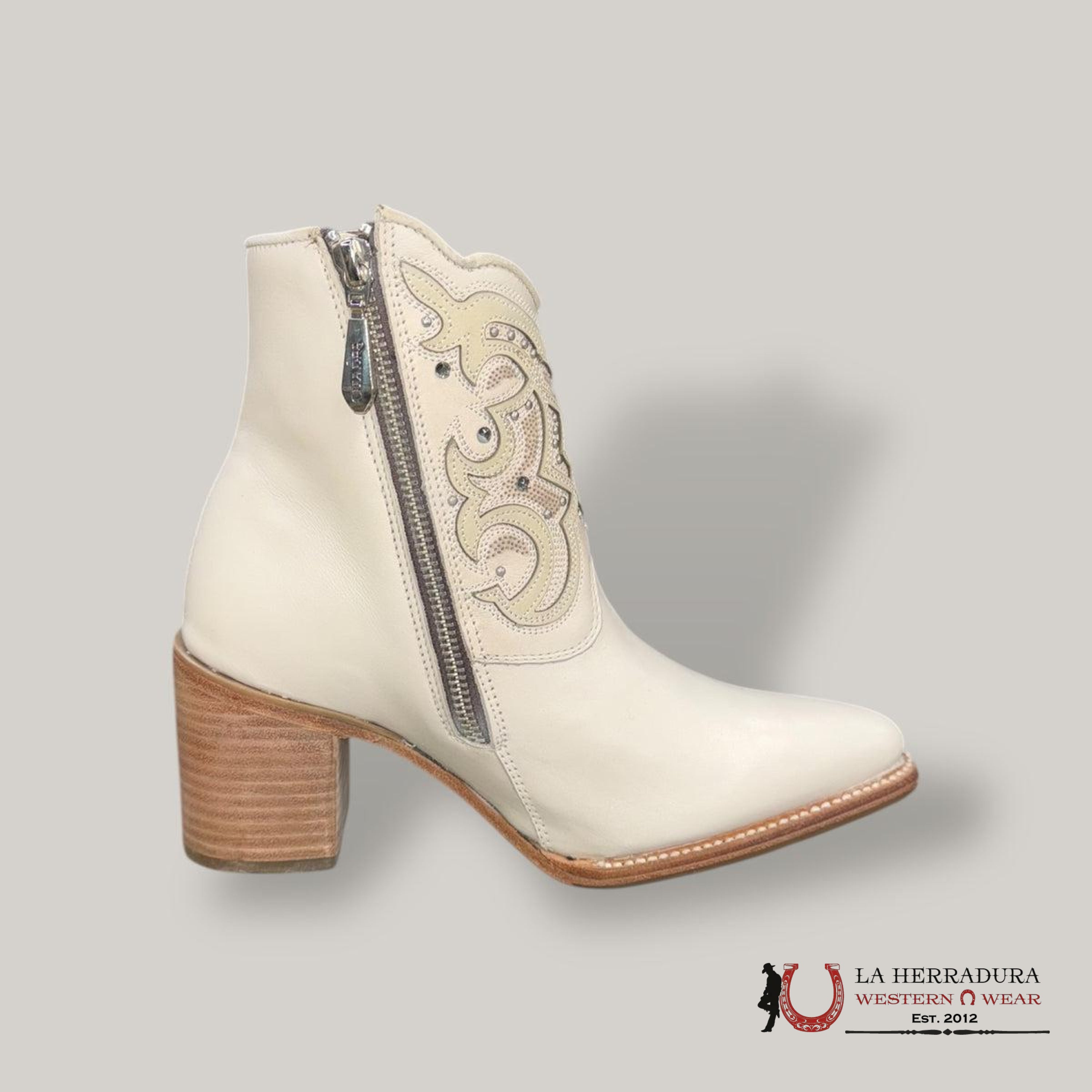 WOMENS CUADRA BOTÍN MIKONOS LATE WHITE OVERLAY & STUDS & FRINGE POINTED TOE BOTAS MUJERES