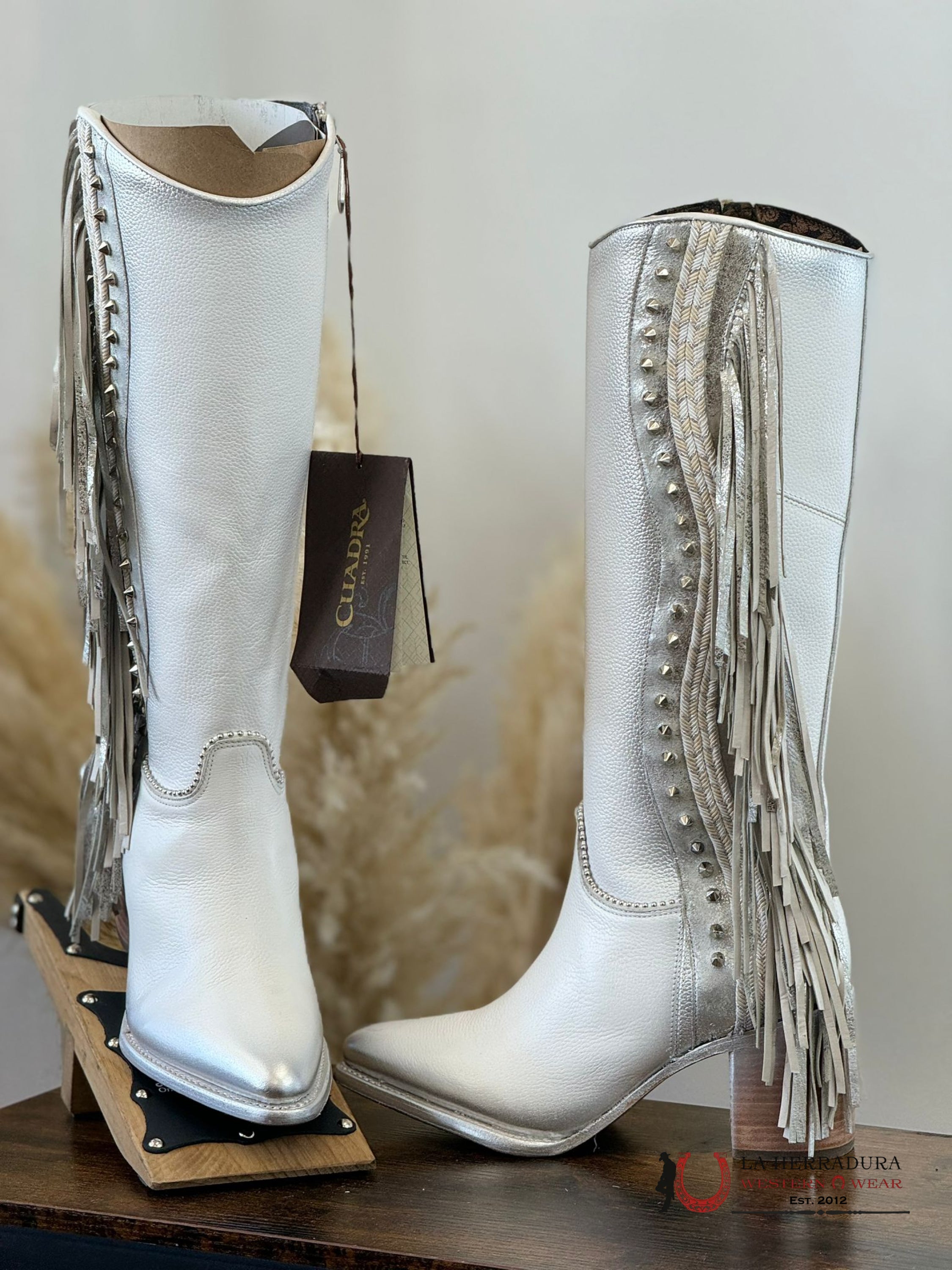 Womens Cuadra Res Cordova White Zipper & Studs Fringe Point Toe Tall Boot Botas Mujeres