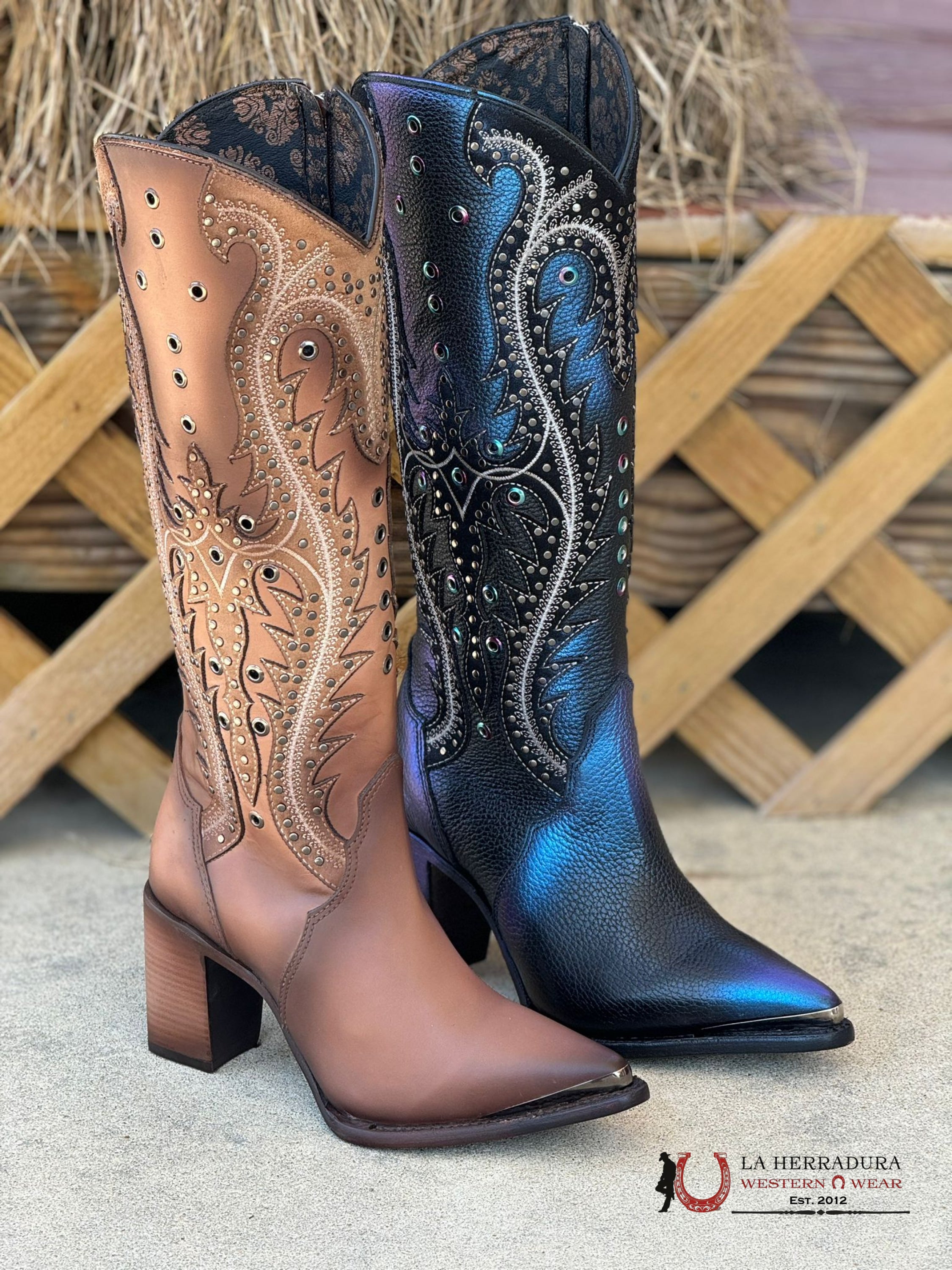 Womens Cuadra Res Crust Satro Arena Sand Overlay Embroidery & Studs Point Toe Botas Mujeres