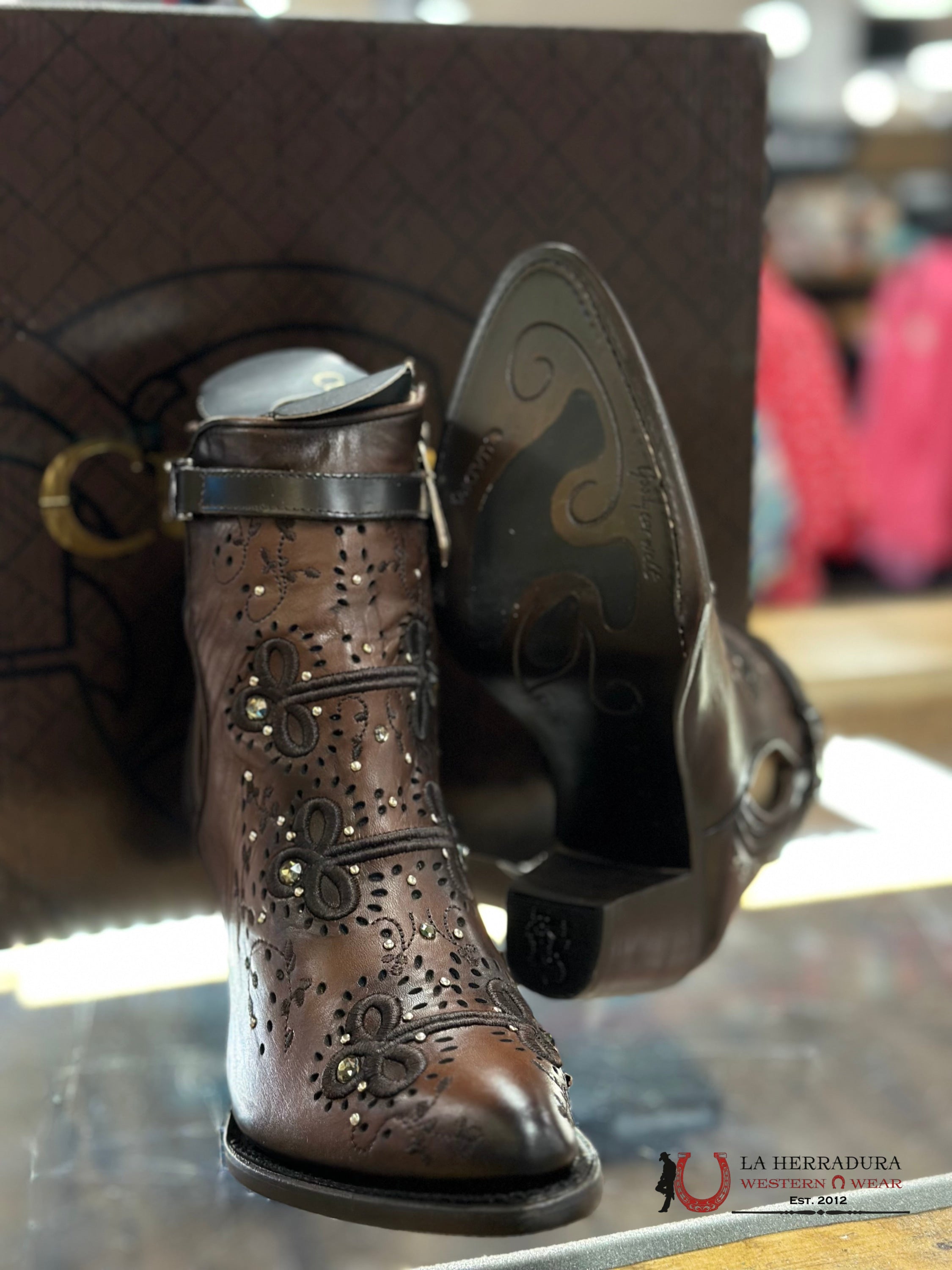 Womens Cuadra Short Boot Res Azteca Miel Embroidery & Studs Harness Round Toe Botas Mujeres