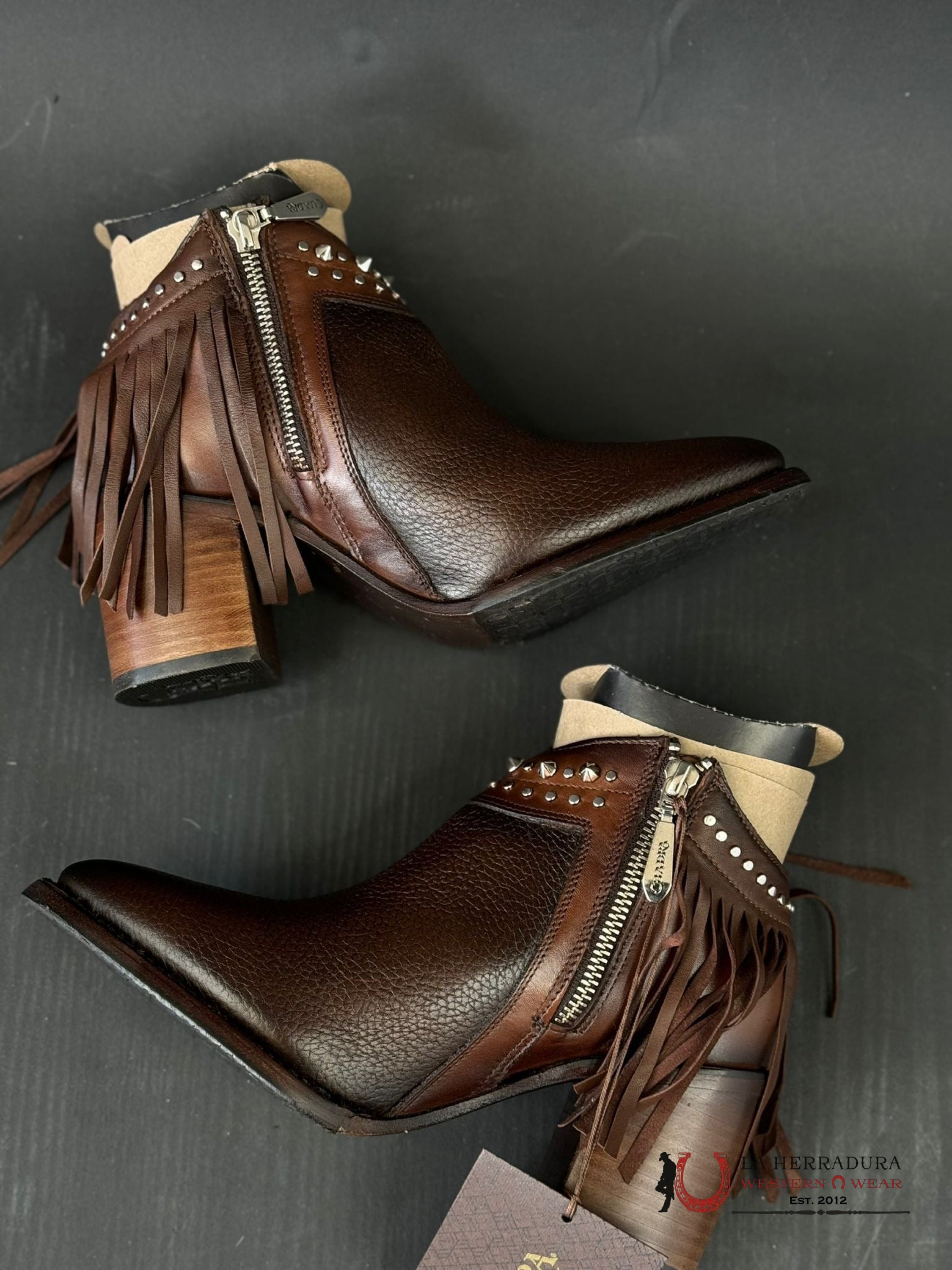Women’s Cuadra Short Boot Res Chocolate Zipper Studs & Fringe Pointed Toe Botas Mujeres