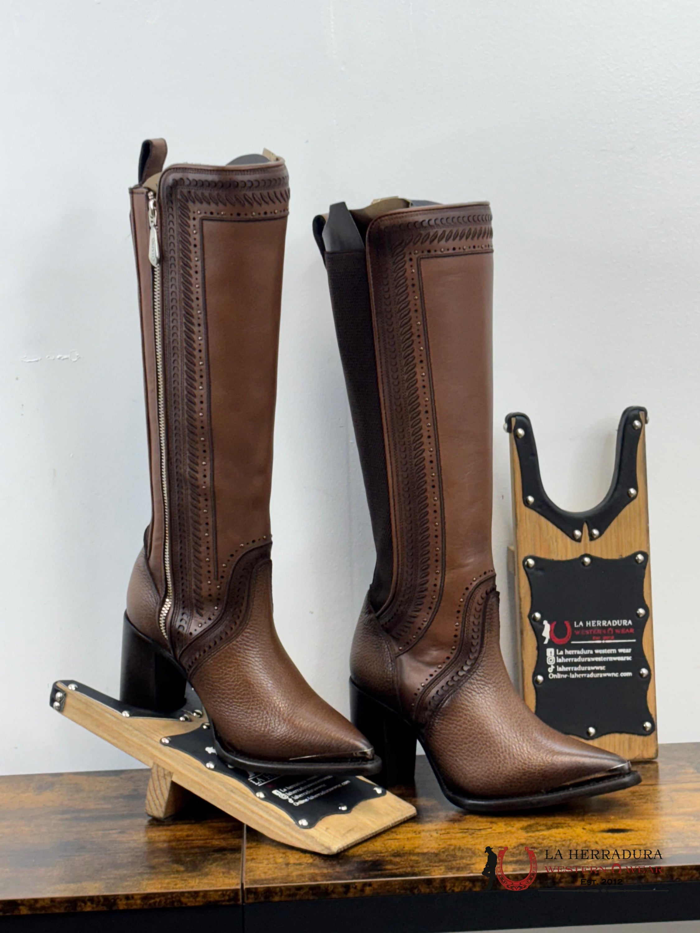 Women’s Cuadra Tall Boot Brown Laser & Woven Zipper Pointed Toe Botas Mujeres