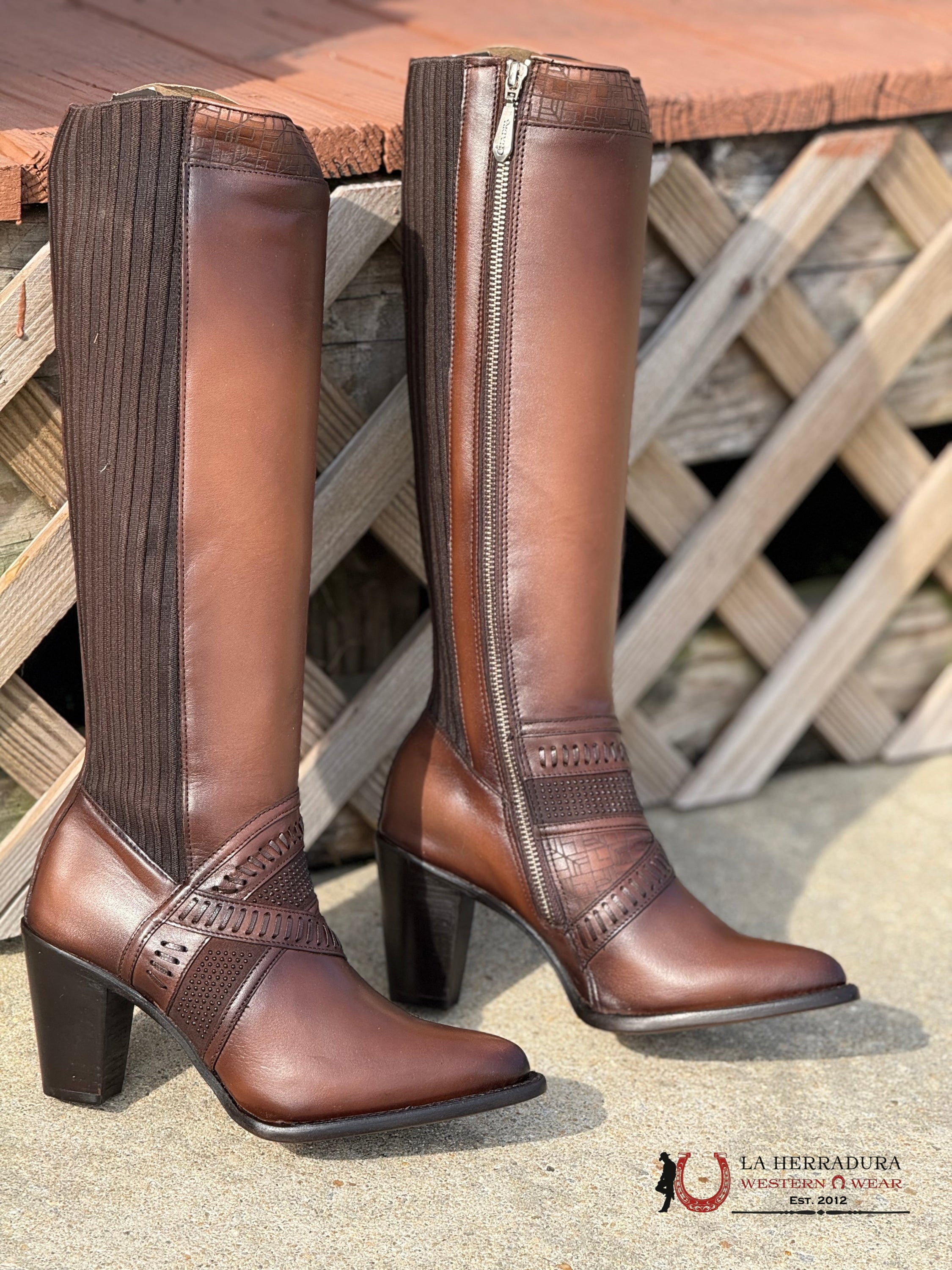 WOMEN'S CUADRA TALL BOOT RES CRUST MIEL LASER ROUND TOE CU868