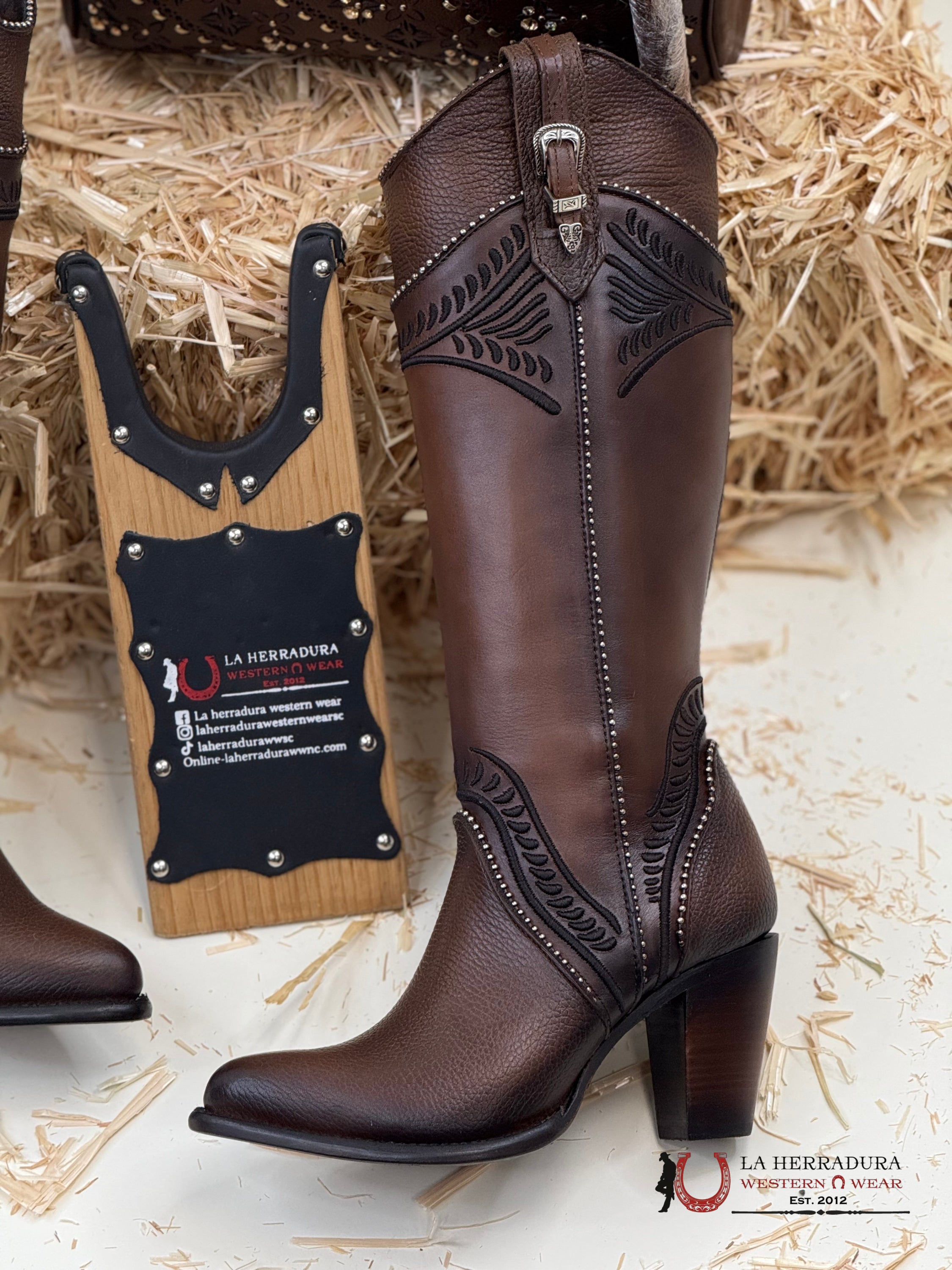 Women’s Cuadra Tall Boot Res Damasco Chocolate Embroidery Round Toe Botas Mujeres