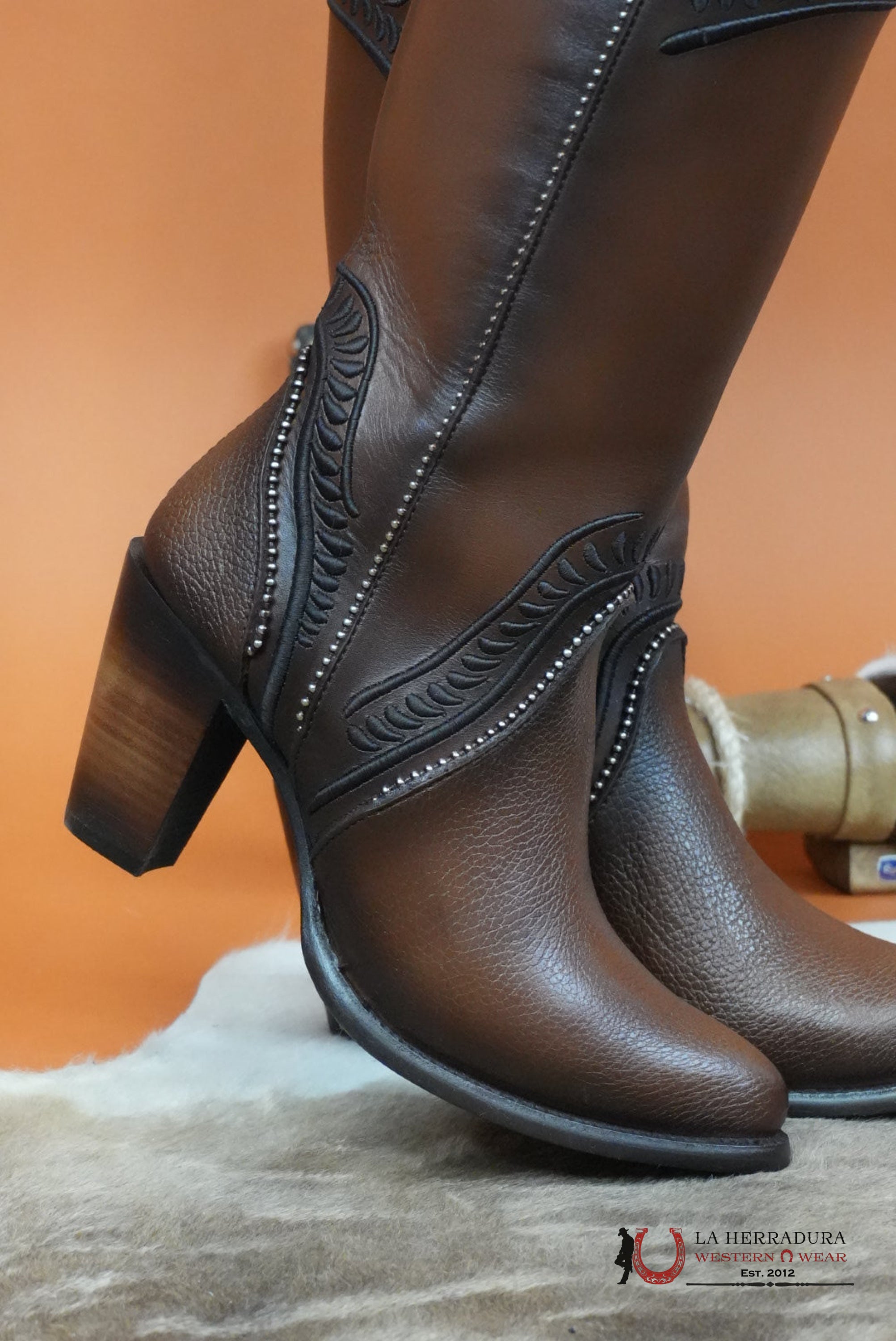 WOMEN’S CUADRA TALL BOOT RES DAMASCO CHOCOLATE EMBROIDERY ROUND TOE BOTAS MUJERES