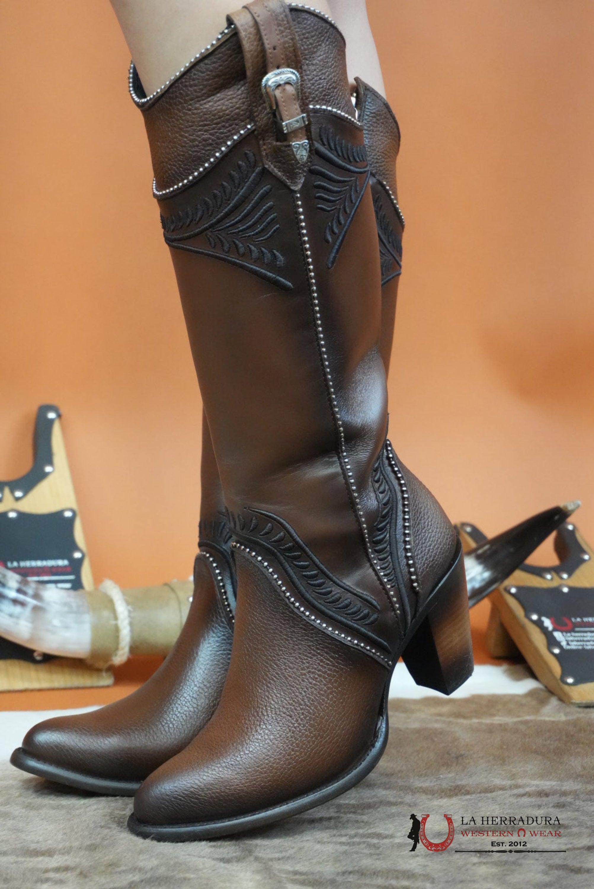 WOMEN’S CUADRA TALL BOOT RES DAMASCO CHOCOLATE EMBROIDERY ROUND TOE BOTAS MUJERES