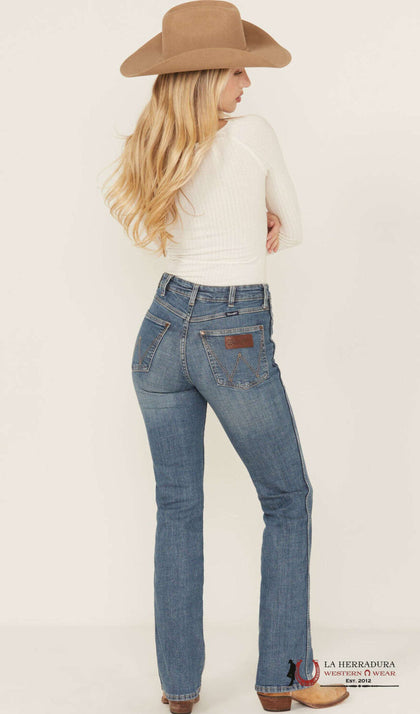Wrangler Bailey High Rise Bootcut para mujer 112356680