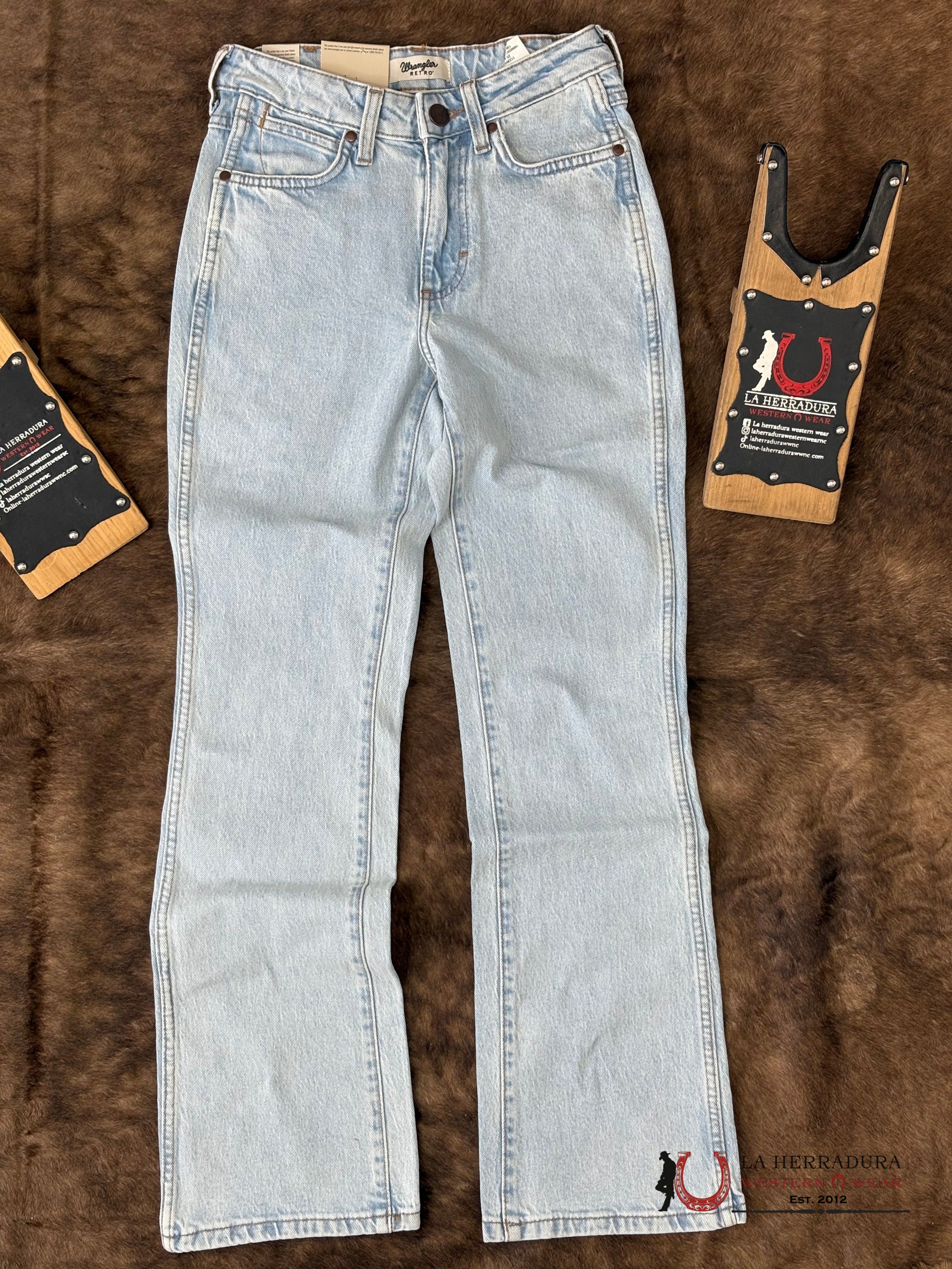 WOMENS WRANGLER BAILEY HIGH RISE BOOTCUT LIGHT WASHED ROPA MUJERES