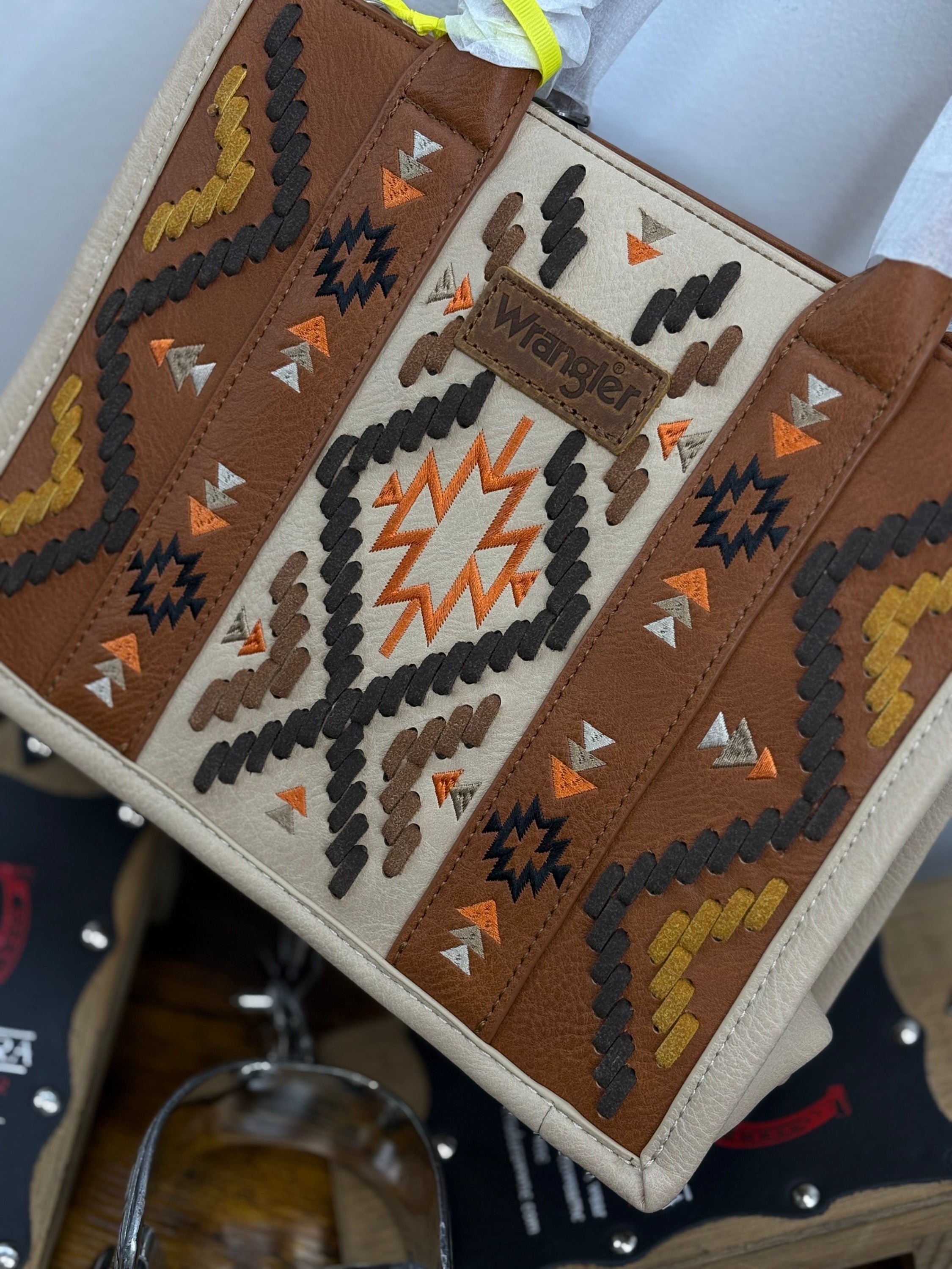 Wrangler Aztec Brown Bag Ropa Mujeres