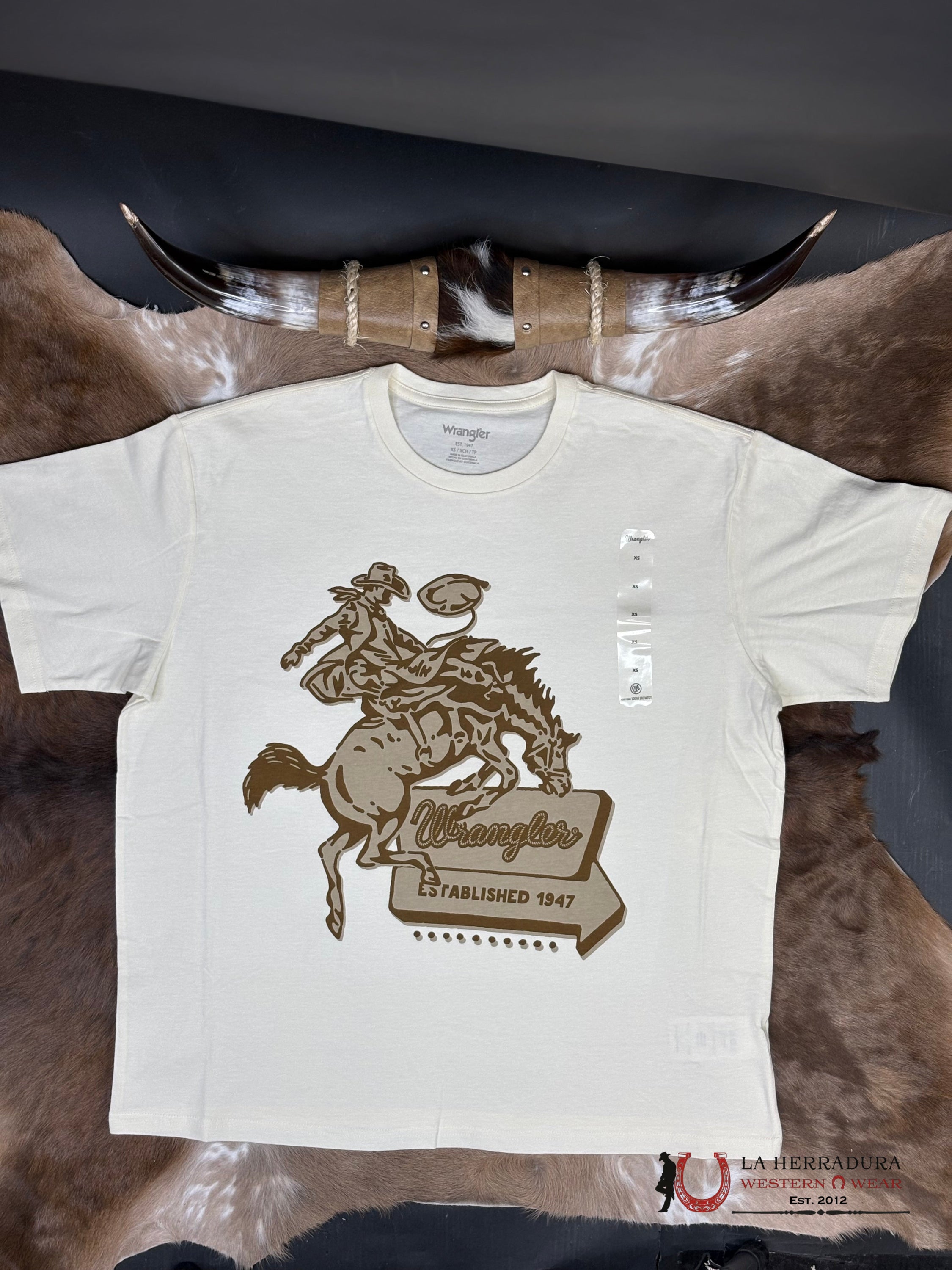 Wrangler Beige With Cowboy Design Short Sleeve Shirt - 1893 ROPA HOMBRES