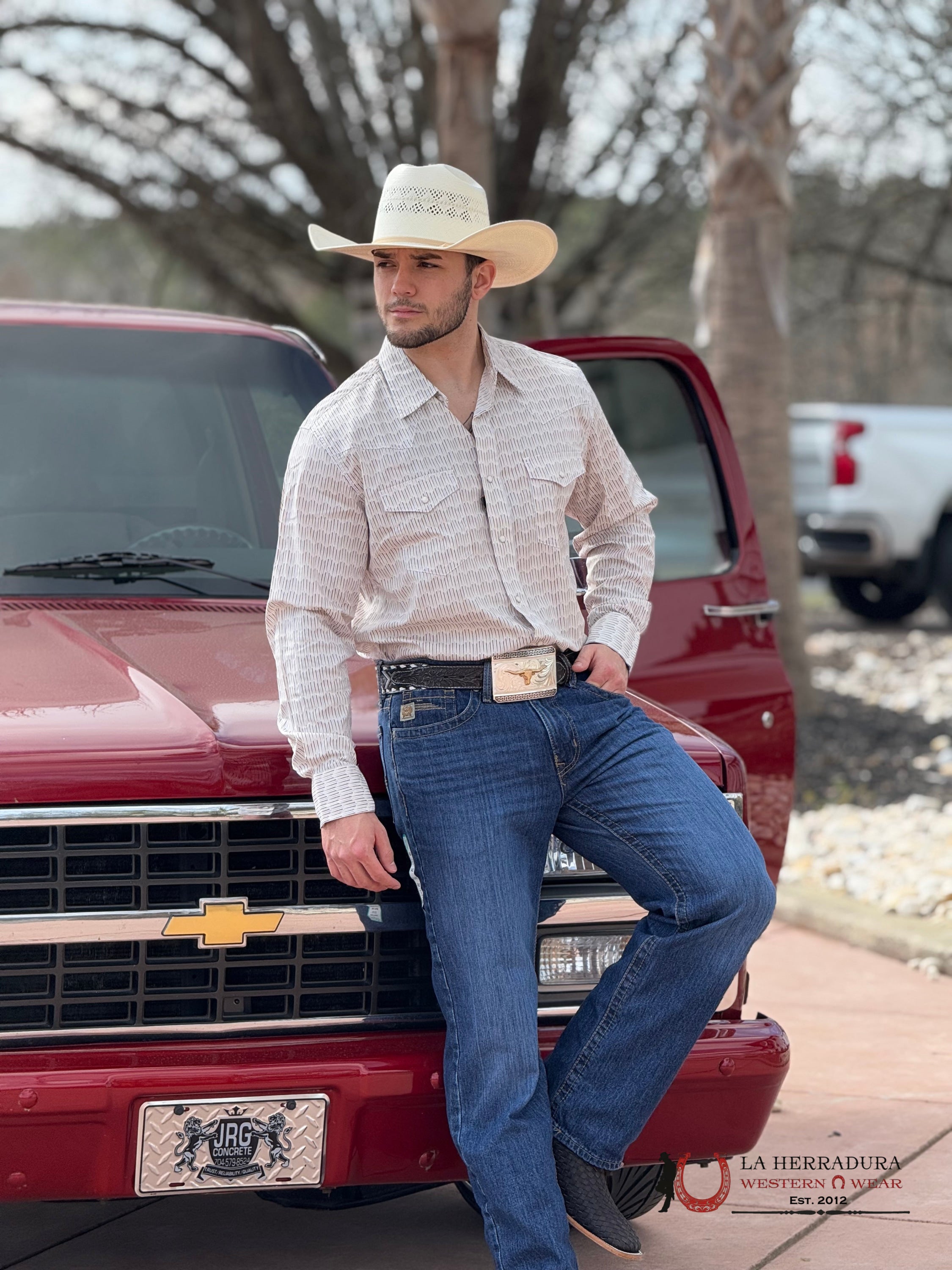 WRANGLER CLASSIC FIT 20X BEIGE WITH BROWN AND BLUE DETAILS - 9548 ROPA HOMBRES