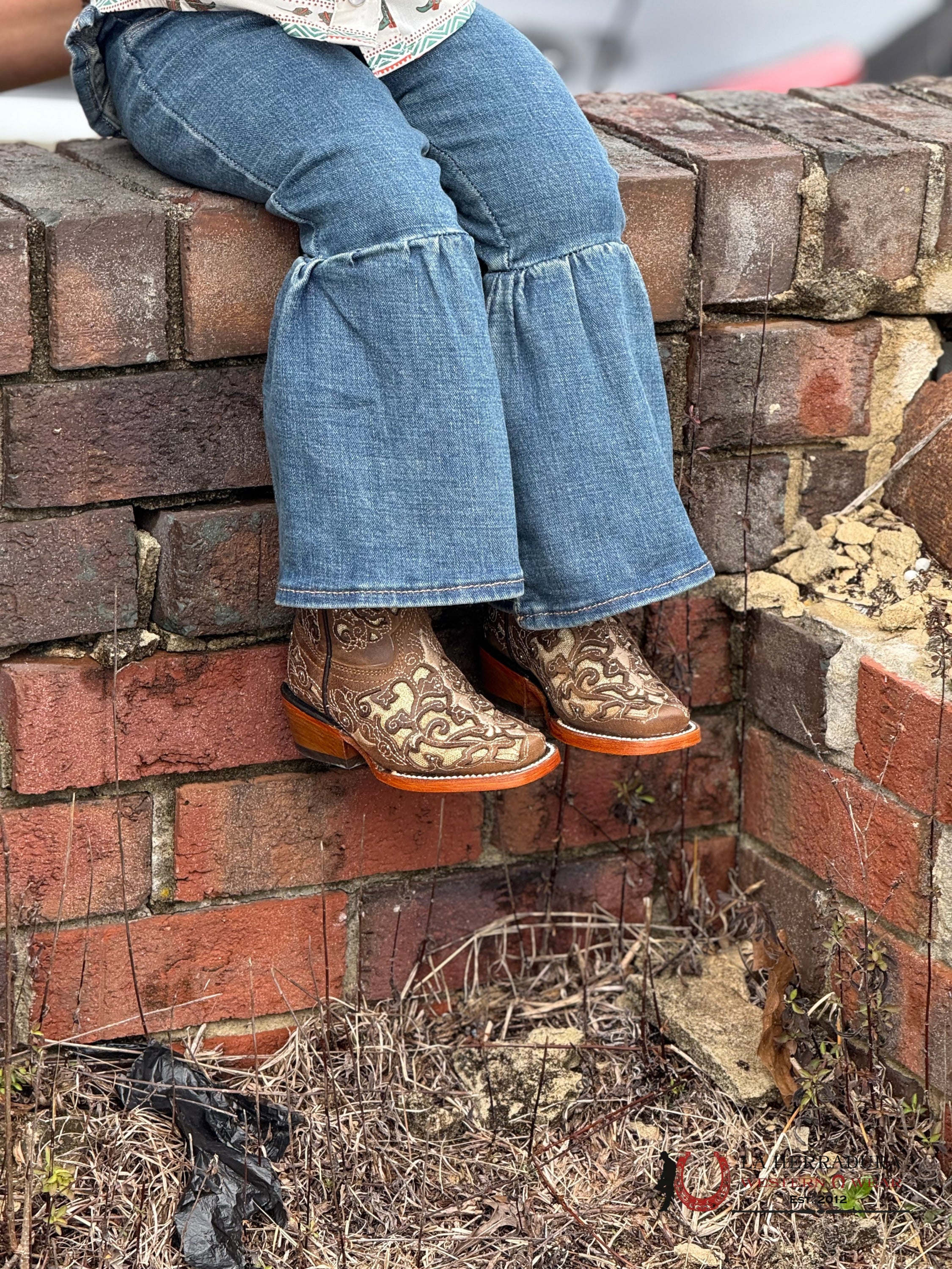 WRANGLER DARK WASH Flare With Brown Stiching NIÑOS