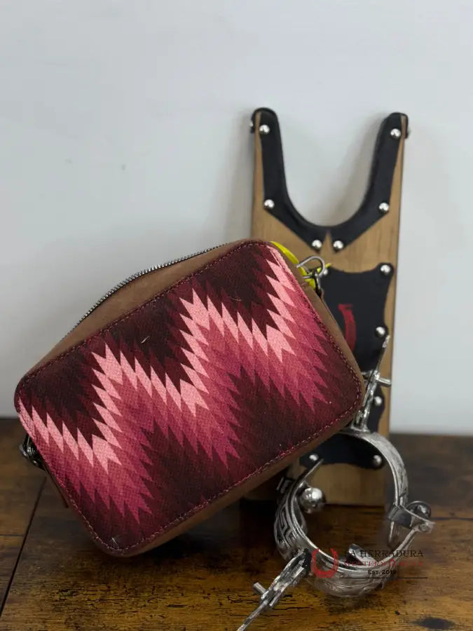 Wrangler Pink Aztec Crossbody Ropa Mujeres