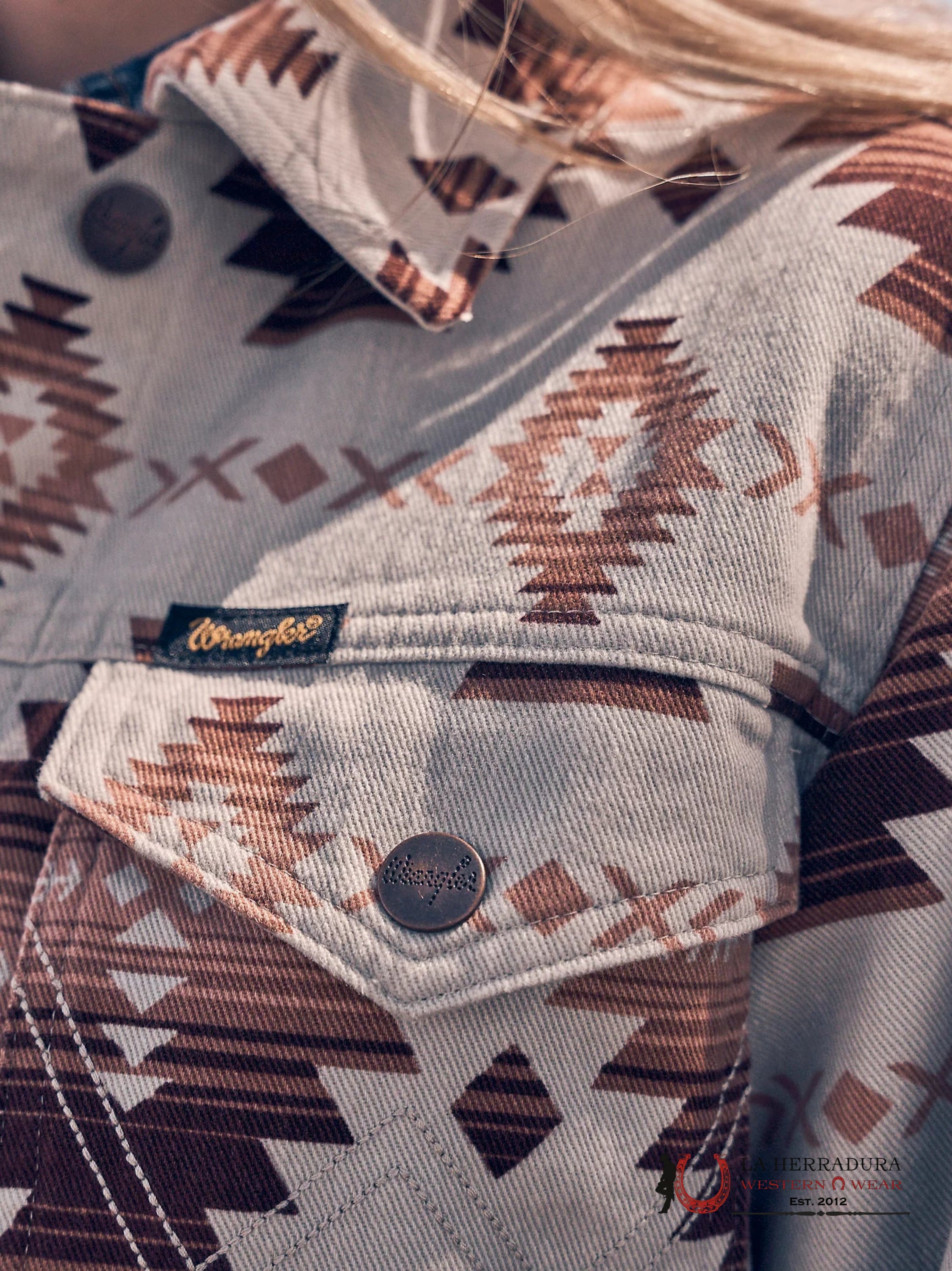 WRANGLER RETRO BRWON /PINK AZTEC DENIM JACKET BUTTON UP 112361195 ROPA MUJERES