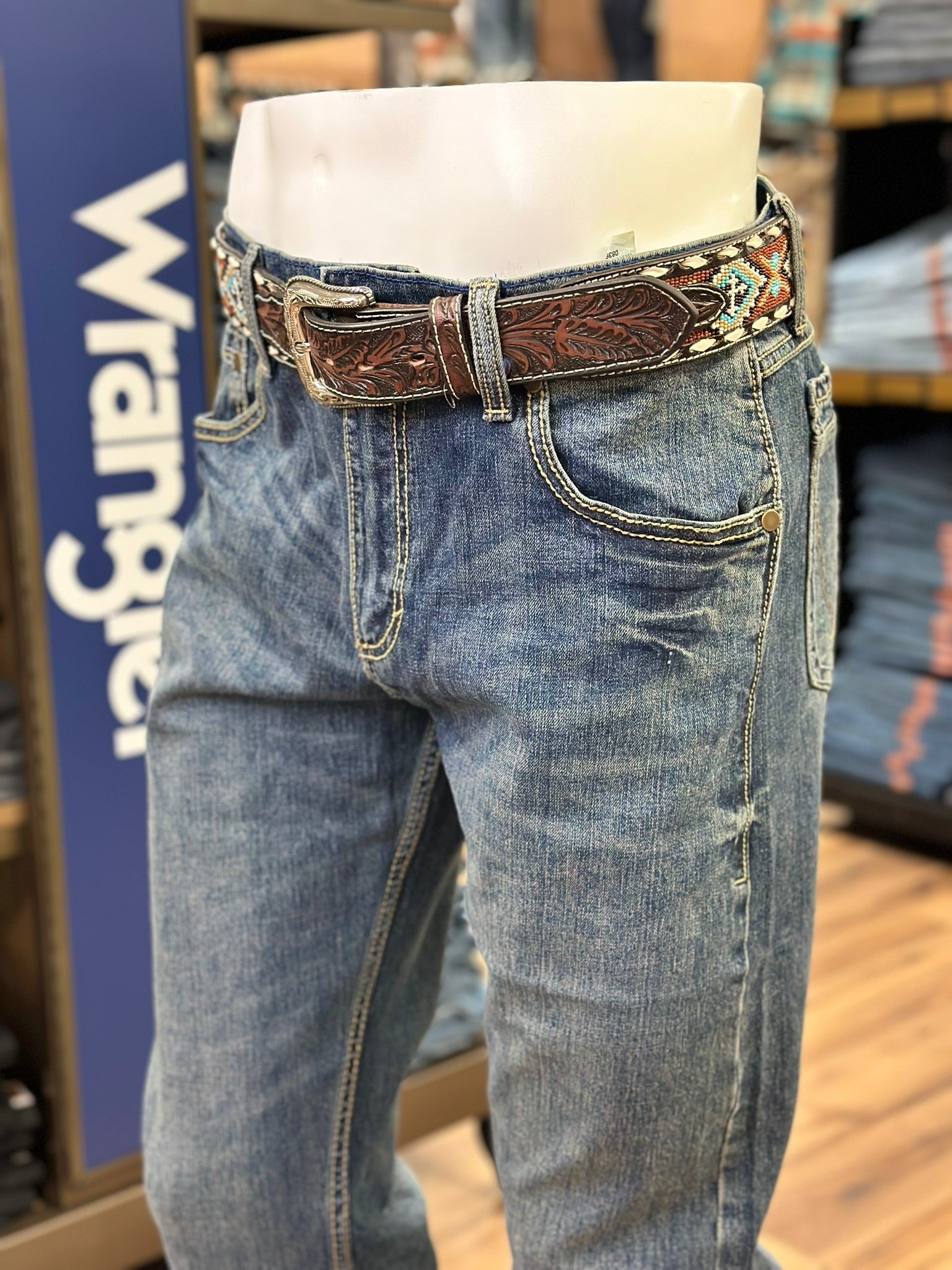 JEANS WRANGLER HOMBRE RETRO SLIM BOTA LAYTON 10WLT77LY