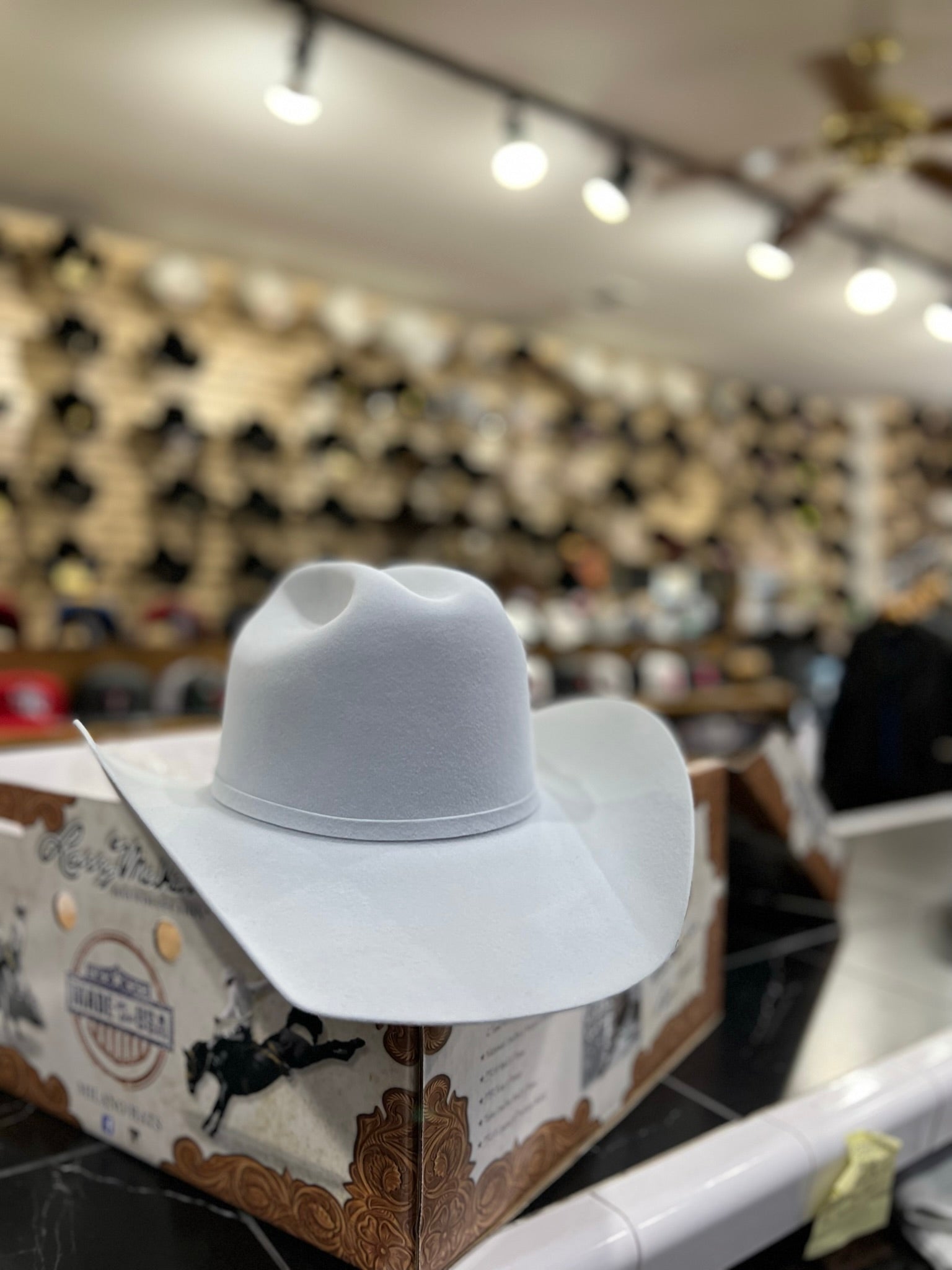 LARRY MAHAN´S 10X JERARCA COWBOY SOMBRERO PLATINO