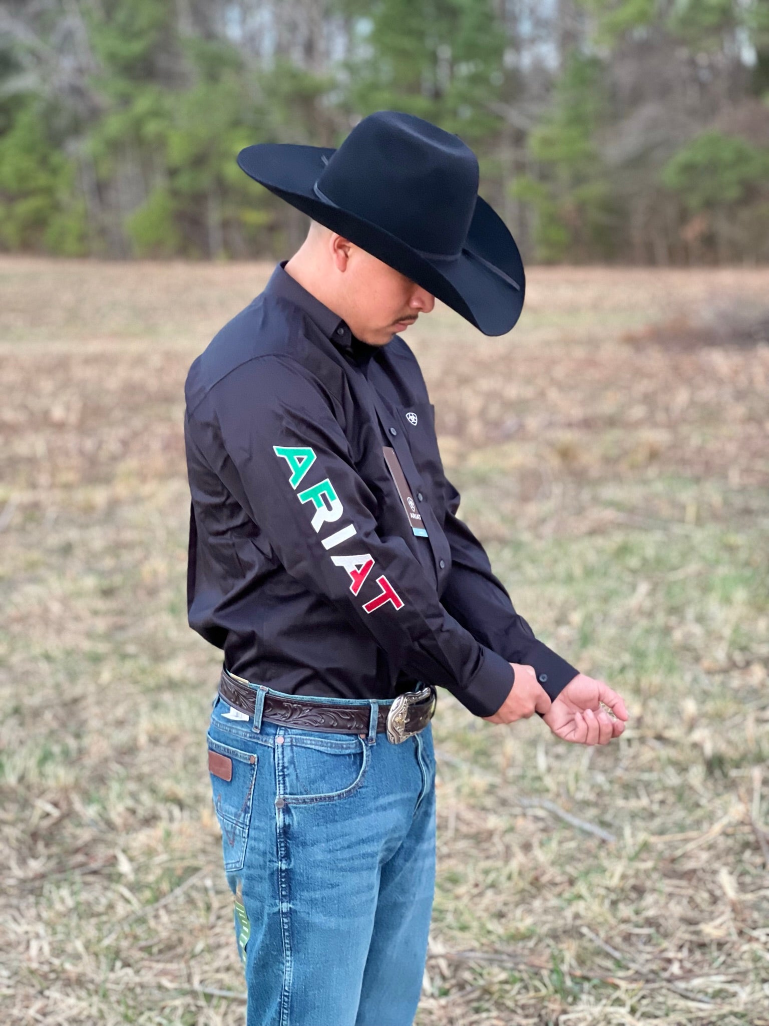 CAMISA ARIAT AJUSTADA NEGRA / LOGO MÉXICO 