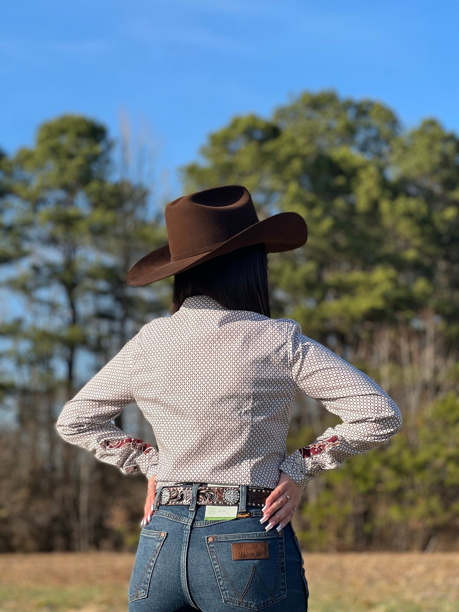 CAMISA PARA MUJERES CINCH BLANCO ROMBOS VINO