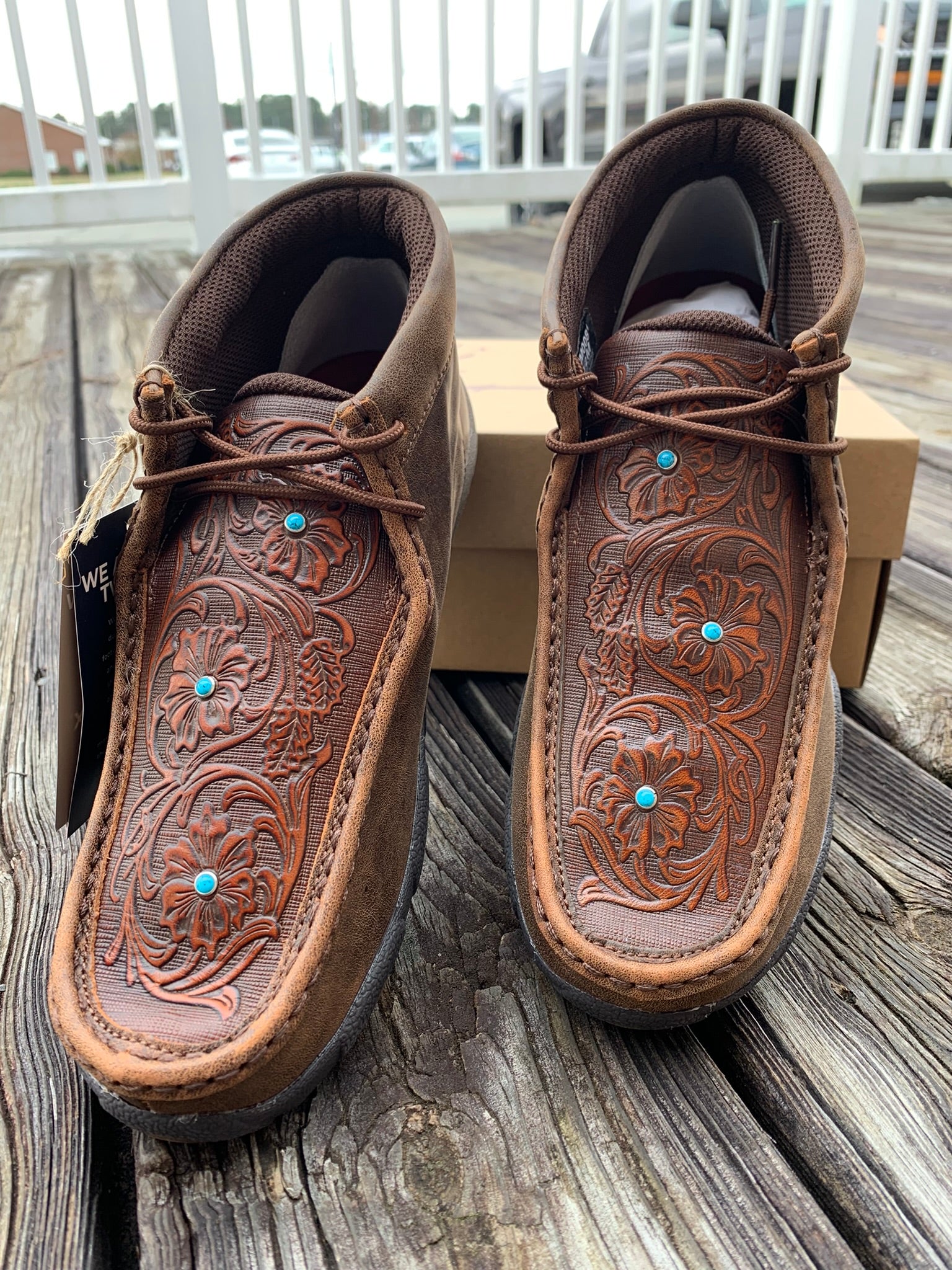 TWISTED X WOMENS DRIVING MOCS BROWN TOOLED FLOWERS CASUAL SHOES