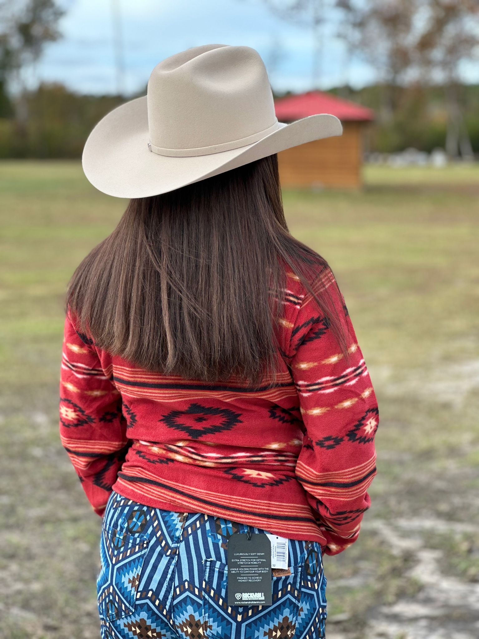 Cinch Womens Red Aztec Pattern Pullover