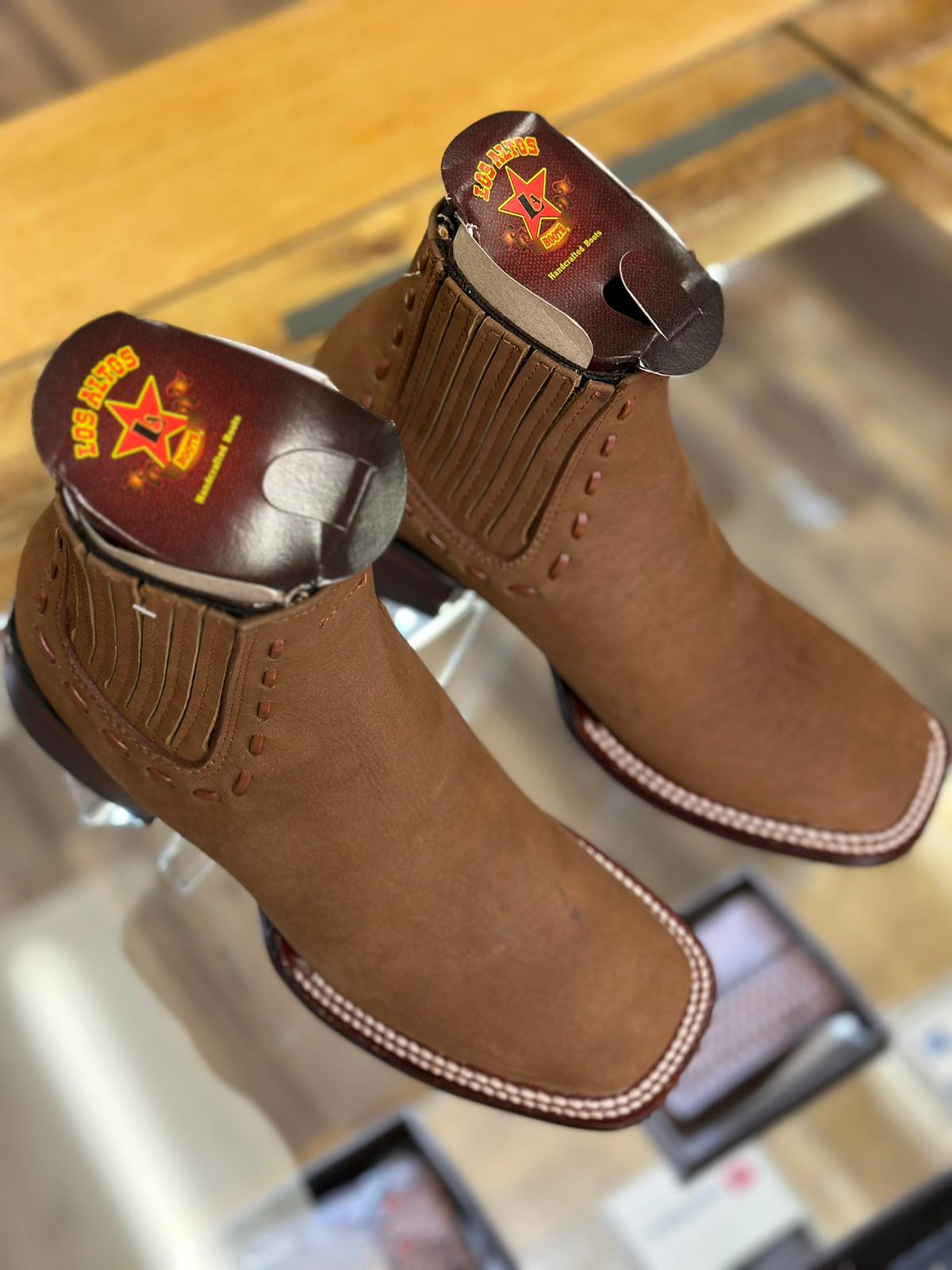 BOTAS LOS ALTOS PARA MUJER AVESTRUZ MOCHA ESTILO RODELO