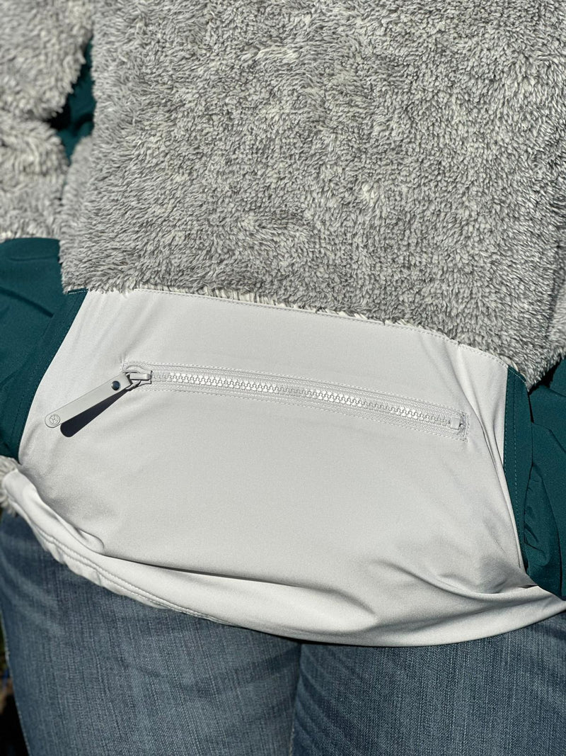 Jersey Sherpa gris y verde azulado Hooey para mujer con media cremallera y bolsillo reflectante